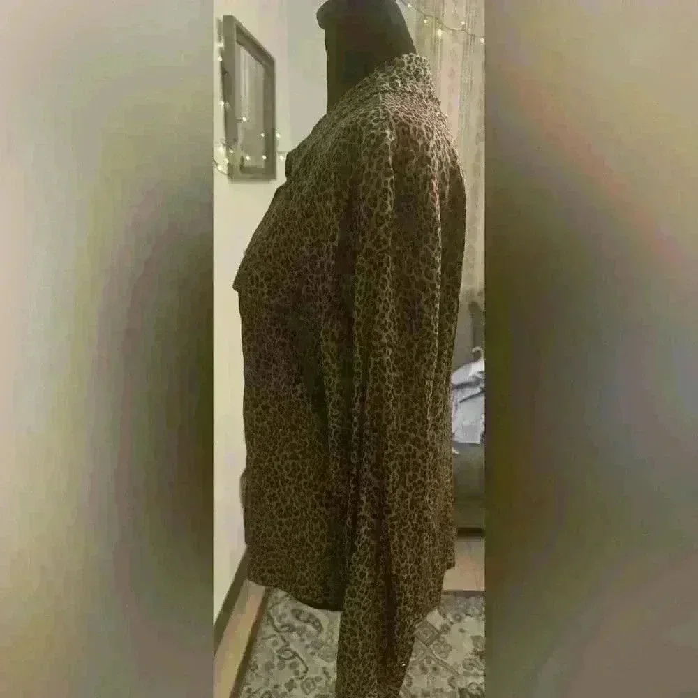 Dkny leopard print shirt - NWT - Picture 2 of 6